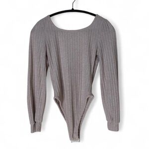✨ 5 for $20 - SHEIN Light Gray Ribbed Knit Fabric Bodysuit